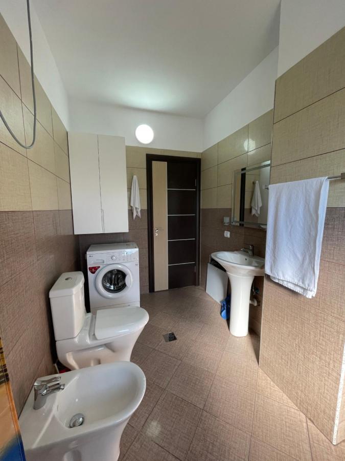 Amaris Apartments ドゥラス エクステリア 写真